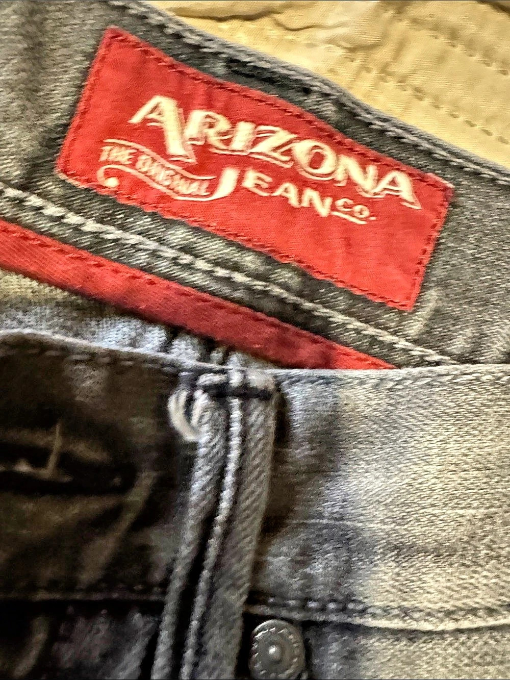 Arizona Jeans Co. Gray Straight Leg Jeans Sz 32/30 - Picture 2 of 3